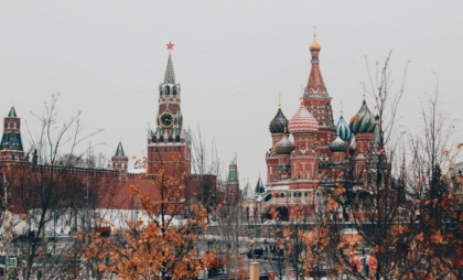Moscova interzice adopţia copiilor ruşi în ţările care permit tranziţia de gen Moscova interzice adopţia copiilor ruşi în ţările care permit tranziţia de gen