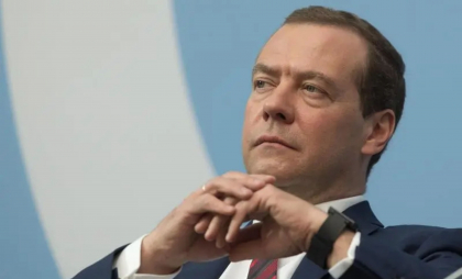Medvedev a sugerat transferarea de tehnologii nucleare către inamicii SUA: „Rămâne de văzut cui”
Medvedev a sugerat transferarea de tehnologii nucleare către inamicii SUA: „Rămâne de văzut cui”