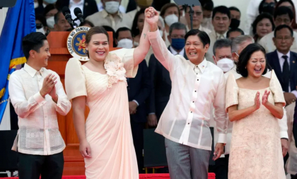 Președintele și vicepreședintele din Filipine se amenință reciproc cu moartea prin asasinare Președintele și vicepreședintele din Filipine se amenință reciproc cu moartea prin asasinare