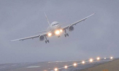 Un avion de pe cursa Tbilisi - Chișinău a fost redirecționat la Iași din cauza condițiilor meteo. Ce spun reprezentanții companiei de zbor Un avion de pe cursa Tbilisi - Chișinău a fost redirecționat la Iași din cauza condițiilor meteo. Ce spun reprezentanții companiei de zbor
