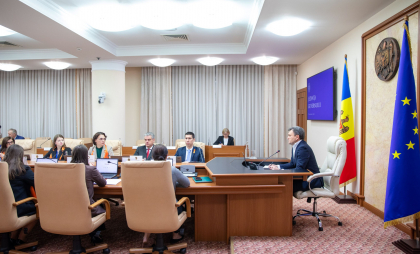 Economiile obținute în procesul de distribuție a motorinei vor fi restituite în bugetul de stat. MAI: „Suma va fi folosită pentru finanțarea altor cheltuieli urgente”
Economiile obținute în procesul de distribuție a motorinei vor fi restituite în bugetul de stat. MAI: „Suma va fi folosită pentru finanțarea altor cheltuieli urgente”