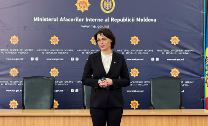 Ministrul de Interne, despre cazul femeii filmate cum își bate copilul: „Poliția așteaptă rezultatele expertizelor de evaluare pentru a transmite dosarul mai departe” Ministrul de Interne, despre cazul femeii filmate cum își bate copilul: „Poliția așteaptă rezultatele expertizelor de evaluare pentru a transmite dosarul mai departe”