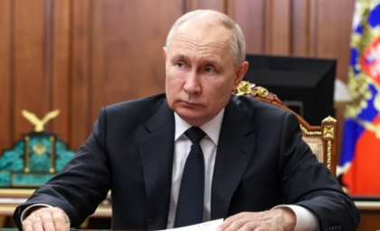 Franţa refuză să spună dacă l-ar aresta pe Putin în baza mandatului CPI Franţa refuză să spună dacă l-ar aresta pe Putin în baza mandatului CPI