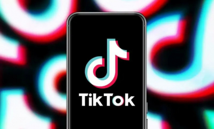 Comisia Europeană cere explicații de la TikTok pentru riscul de manipulare a informațiilor, „în contextul alegerilor din România” Comisia Europeană cere explicații de la TikTok pentru riscul de manipulare a informațiilor, „în contextul alegerilor din România”