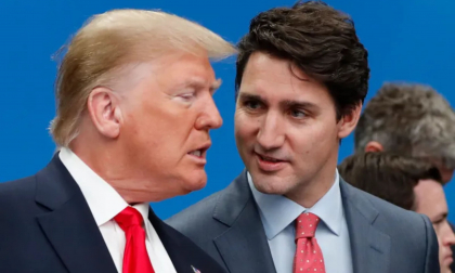 Trudeau a făcut o vizită surpriză în Florida să discute cu Trump după ce acesta a făcut un anunț care a bulversat vecinii SUA. Canada se gândește deja la represalii Trudeau a făcut o vizită surpriză în Florida să discute cu Trump după ce acesta a făcut un anunț care a bulversat vecinii SUA. Canada se gândește deja la represalii