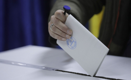 Stop vot. Peste 81 de mii de români din Republica Moldova au votat la alegerile parlamentare de peste Prut Stop vot. Peste 81 de mii de români din Republica Moldova au votat la alegerile parlamentare de peste Prut
