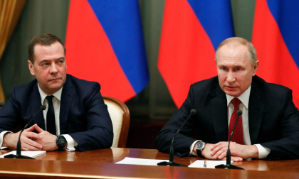 Rusia reacționează la protestele din Georgia, afirmând că această țară ”ia rapid calea Ucrainei, în abisul întunecat” Rusia reacționează la protestele din Georgia, afirmând că această țară ”ia rapid calea Ucrainei, în abisul întunecat”