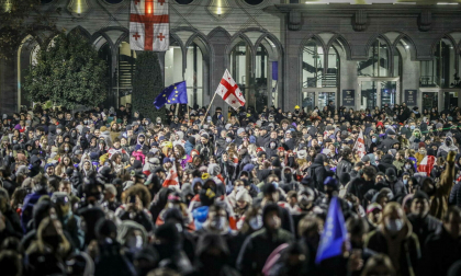 Criză politică și proteste în Georgia. Președintele acestei țări cere ajutor din partea Europei împotriva Rusiei Criză politică și proteste în Georgia. Președintele acestei țări cere ajutor din partea Europei împotriva Rusiei