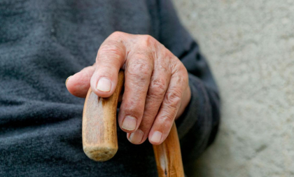 Sprijin pentru pensionari, familiile cu copii și persoanele cu dizabilități: Guvernul a majorat pragurile veniturilor medicilor, profesorilor și alte categorii de angajați bugetari Sprijin pentru pensionari, familiile cu copii și persoanele cu dizabilități: Guvernul a majorat pragurile veniturilor medicilor, profesorilor și alte categorii de angajați bugetari