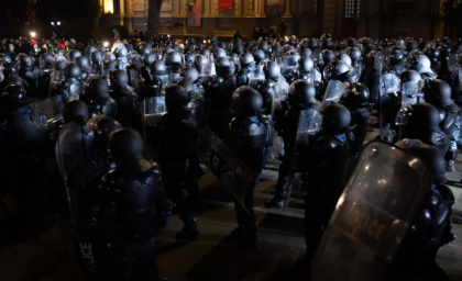 Liderul principalului partid de opoziție din Georgia, arestat și târât de mascați pe stradă, pe fondul manifestațiilor masive antiguvernamentale - VIDEO Liderul principalului partid de opoziție din Georgia, arestat și târât de mascați pe stradă, pe fondul manifestațiilor masive antiguvernamentale - VIDEO