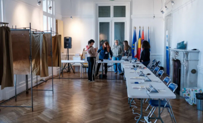 „Să fie pregătiți de orice potențiale tensiuni” – mesajul transmis membrilor secțiilor de votare din Marea Britanie, după ce CCR a anulat alegerile 