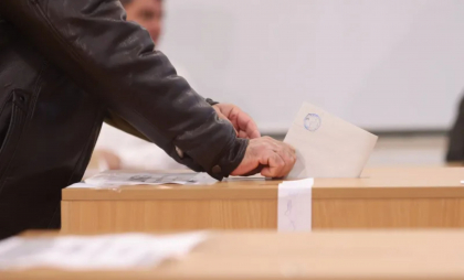 Secțiile de votare din Republica Moldova s-au închis. Biroul Electoral Central din România a decis oprirea votării în diasporă la trei ore după decizia CCR / DOC
Secțiile de votare din Republica Moldova s-au închis. Biroul Electoral Central din România a decis oprirea votării în diasporă la trei ore după decizia CCR / DOC