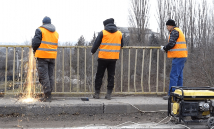 Podurile de pe centură orașului Bălți intră în reparații: trafic deviat, bălțenii îngrijorați de posibile ambuteiaje - VIDEO Podurile de pe centură orașului Bălți intră în reparații: trafic deviat, bălțenii îngrijorați de posibile ambuteiaje - VIDEO