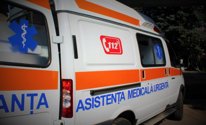 Au fost amenințați cu un cuțit și înjurați de pacienții cărora i-au venit în ajutor. Două echipe de asistență medicală, agresate în timpul solicitărilor din această săptămână. CNAMUP vine cu detalii 