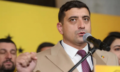 George Simion le cere sprijinul lui Donald Trump Jr. și lui Elon Musk pe X, după anularea alegerilor prezidențiale din România George Simion le cere sprijinul lui Donald Trump Jr. și lui Elon Musk pe X, după anularea alegerilor prezidențiale din România