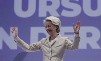 Ursula von der Leyen: Poporul român trebuie să decidă ce este mai bine pentru ţară, fără interferenţe străine
Ursula von der Leyen: Poporul român trebuie să decidă ce este mai bine pentru ţară, fără interferenţe străine