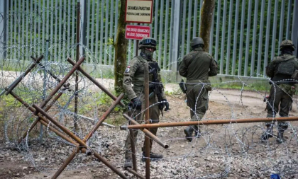 UE își întărește granițele cu Rusia și Belarus: Cum arată planul noului vicepreședinte al Comisiei Europene responsabil cu securitatea în fața „războiului hibrid” condus de ruși UE își întărește granițele cu Rusia și Belarus: Cum arată planul noului vicepreședinte al Comisiei Europene responsabil cu securitatea în fața „războiului hibrid” condus de ruși
