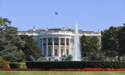 Facebook donează un milion de dolari pentru finanțarea ceremoniei de învestire a lui Donald Trump