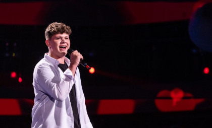 Oleg Spînu nu a reușit să se califice în finala emisiunii Vocea României, dar a hipnotizat audiența cu timbrul lui divin: ”Ești un tenor dramatic formidabil” Oleg Spînu nu a reușit să se califice în finala emisiunii Vocea României, dar a hipnotizat audiența cu timbrul lui divin: ”Ești un tenor dramatic formidabil”