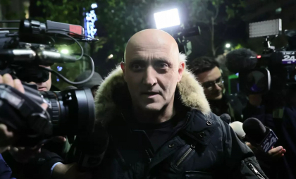 Reacția mercenarilor lui Horațiu Potra când au aflat că alegerile au fost anulate: „Acuma trebuie făcut ceva, mers peste ei și dat foc!”
Reacția mercenarilor lui Horațiu Potra când au aflat că alegerile au fost anulate: „Acuma trebuie făcut ceva, mers peste ei și dat foc!”