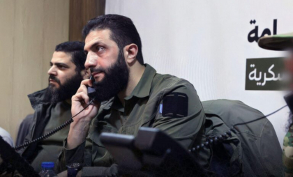 Liderul de facto al Siriei spune nu este interesat de noi conflicte, în ciuda atacurilor israeliene. Israelul vede o ameninţare sporită din partea Siriei, în ciuda tonului moderat al liderilor rebeli