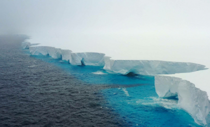 Cel mai mare iceberg din lume, de două ori mai mare decât Londra, s-a pus din nou în mișcare. Ce traseu are „megabergul”
Cel mai mare iceberg din lume, de două ori mai mare decât Londra, s-a pus din nou în mișcare. Ce traseu are „megabergul”