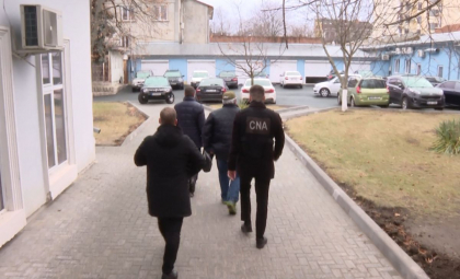 Șeful direcției Mobilitate Urbană, Vitalie Mihalache, și celelalte șase persoane vizate în ancheta cu privire la trucarea licitațiilor - plasate în arest pentru 30 de zile