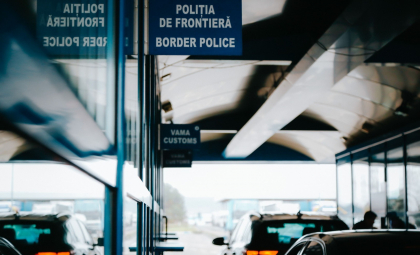 Atenție, călători. Cei care se vor prezenta la trecerea de frontieră cu pașaportul expirat sau nevalabil, se pot alege cu o amendă. Ce trebuie să știți Atenție, călători. Cei care se vor prezenta la trecerea de frontieră cu pașaportul expirat sau nevalabil, se pot alege cu o amendă. Ce trebuie să știți