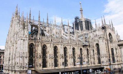Oraşul Milano interzice fumatul în spaţii exterioare de la 1 ianuarie 2025 Oraşul Milano interzice fumatul în spaţii exterioare de la 1 ianuarie 2025