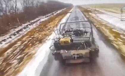 Echipajul ucrainean al unui tanc Abrams dezvăluie cum a supraviețui în urma unui atac masiv de drone. „Imposibil într-un tanc sovietic” - VIDEO Echipajul ucrainean al unui tanc Abrams dezvăluie cum a supraviețui în urma unui atac masiv de drone. „Imposibil într-un tanc sovietic” - VIDEO
