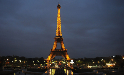 Turnul Eiffel a fost închis temporar din cauza unui scurtcircuit. Când vor putea fi reluate vizitele
