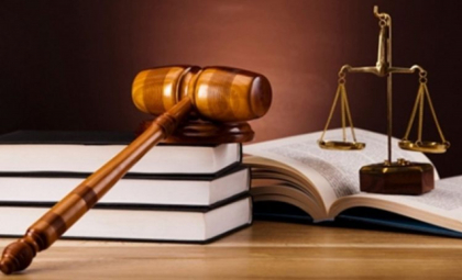 Amendă usturătoare sau până la șase ani de închisoare: Un avocat și clientul său, trimiși pe banca acuzațiilor pentru trafic de influență. Ce anume au făcut aceștia 
