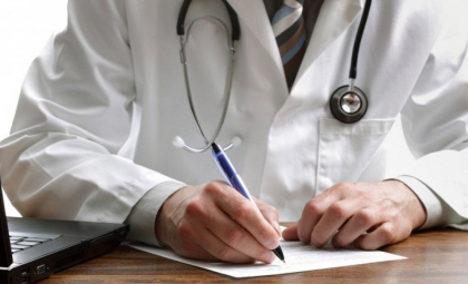 Neglijența medicală a dus la decesul unui pacient. Un felcer de la o instituție privată, condamnat la închisoare pentru malpraxis: I-a recomandat să meargă la medicul de familie 