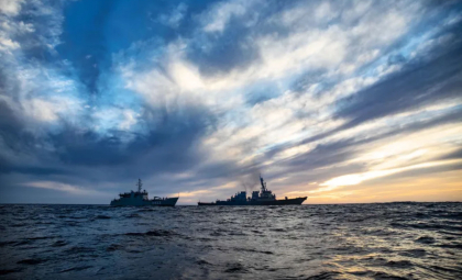 Tensiuni în Marea Baltică: Estonia a lansat o operațiune navală de protecție a cablului Estlink și evocă articolul 4 al NATO. Finlanda a sechestrat o navă din „flota fantomă” a Rusiei, suspectată că a rupt alte cabluri