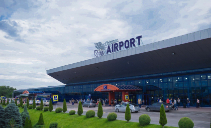 Un cetățean turc a încercat să introducă ilegal în Moldova peste 80 de bijuterii prețioase, pe Aeroportul Internațional Chișinău. Cum arată acestea - FOTO