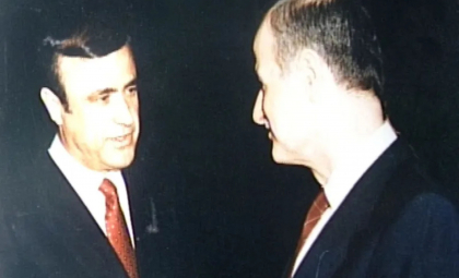 Unchiul lui Bashar al-Assad, căutat pentru crime de război comise acum peste 40 de ani. Rifaat al-Assad a fugit în Dubai Unchiul lui Bashar al-Assad, căutat pentru crime de război comise acum peste 40 de ani. Rifaat al-Assad a fugit în Dubai