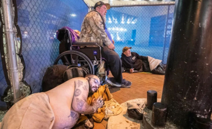Număr record de americani fără adăpost în 2024. Prețurile locuințelor și dezastrele naturale, printre cauze Număr record de americani fără adăpost în 2024. Prețurile locuințelor și dezastrele naturale, printre cauze