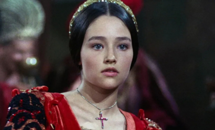 Actrița Olivia Hussey, starul din „Romeo și Julieta” al lui Zeffirelli, a murit la vârsta de 73 de ani Actrița Olivia Hussey, starul din „Romeo și Julieta” al lui Zeffirelli, a murit la vârsta de 73 de ani