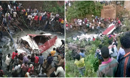 Accident grav în Etiopia. Cel puţin 71 de persoane au murit după ce un camion plin cu oameni a căzut într-un râu
Accident grav în Etiopia. Cel puţin 71 de persoane au murit după ce un camion plin cu oameni a căzut într-un râu