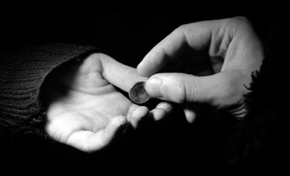 Le-au promis câștig motivant, dar i-au lăsat fără bani: Un cuplu din Călărași - condamnat la închisoare, după ce au convins doi tineri să cerșească în Rusia 