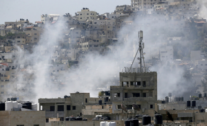 Autorităţile palestiniene anunţă un mort şi nouă răniţi în urma unui raid israelian în Cisiordania Autorităţile palestiniene anunţă un mort şi nouă răniţi în urma unui raid israelian în Cisiordania