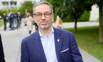 Liderul extremist austriac Herbert Kickl a fost însărcinat să formeze un guvern de coaliție. Conservatorii sunt gata să înceapă negocierile