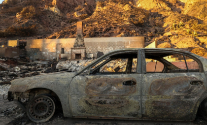 Crește bilanțul incendiilor din California. 11 oameni şi-au pierdut viaţa. Biden: Los Angeles-ul seamănă cu o „scenă de război”