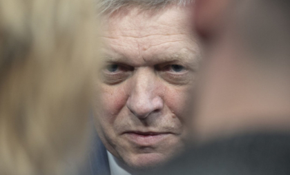 Premierul prorus al Slovaciei Robert Fico îl numește pe Zelenski „cerșetor care umblă prin Europa ca să-i șantajeze pe alții” Premierul prorus al Slovaciei Robert Fico îl numește pe Zelenski „cerșetor care umblă prin Europa ca să-i șantajeze pe alții”