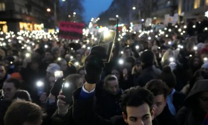 Manifestație cu zeci de mii de persoane la Belgrad. Studenții dau tonul protestelor antiguvernamentale
