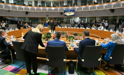 România și alte nouă state din UE cer Bruxelles-ului să interzică importurile de gaz şi de gaz natural lichefiat din Rusia România și alte nouă state din UE cer Bruxelles-ului să interzică importurile de gaz şi de gaz natural lichefiat din Rusia