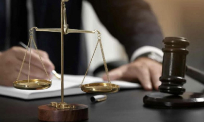 Dosarul complicelui a doi polițiști deja condamnați pentru că au cerut și primit mită - trmis în judecată
