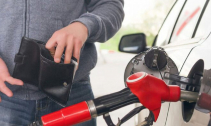 Scumpiri la pompă. Cât vor achita șoferii pentru benzină și motorină. Noile prețuri la carburanți, stabilite de ANRE - FOTO