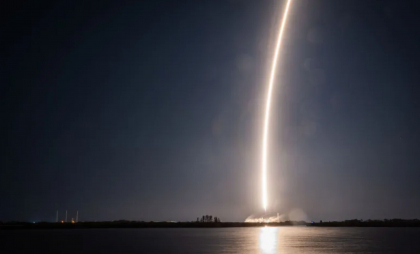 SpaceX a lansat miercuri o rachetă care a trimis către suprafața Lunii două sonde ale unor companii private SpaceX a lansat miercuri o rachetă care a trimis către suprafața Lunii două sonde ale unor companii private
