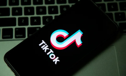 TikTok, pe cale să fie interzisă în SUA. Curtea Supremă confirmă legea care impune companiei chineze să vândă aplicația sau va fi închisă de duminică. Jumătate din populația SUA are TikTok TikTok, pe cale să fie interzisă în SUA. Curtea Supremă confirmă legea care impune companiei chineze să vândă aplicația sau va fi închisă de duminică. Jumătate din populația SUA are TikTok